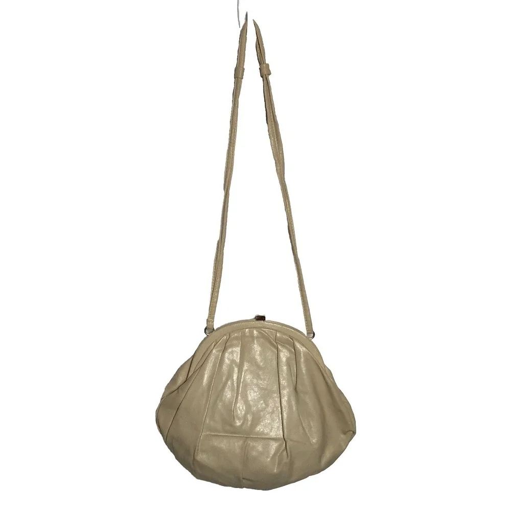 Vintage 70s Valerie Barad Beige Shoulder Bag Pleated Frame‎ Purse Made in Taiwan